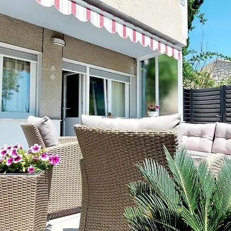 Ankora Apartment Split